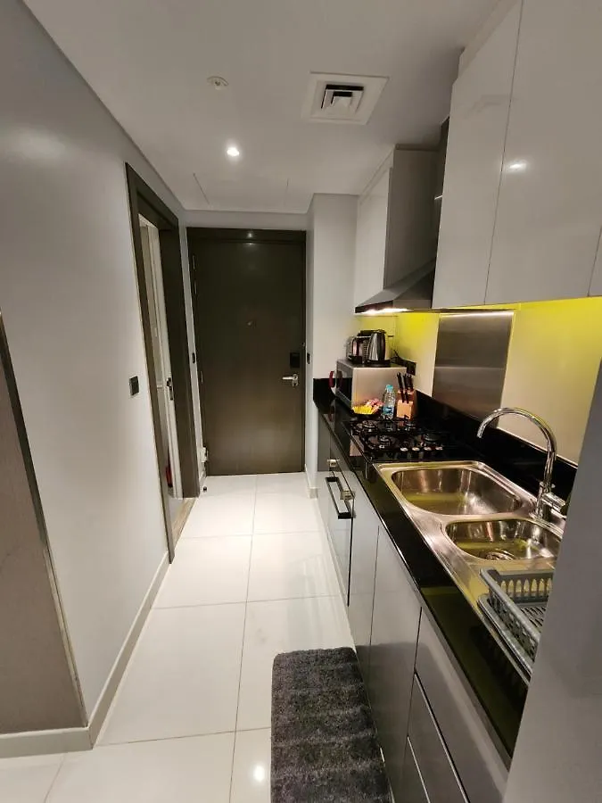 Damac Prive Exquisite Luxurious Studio Apartment By Central Cove Holiday Homes Dubai