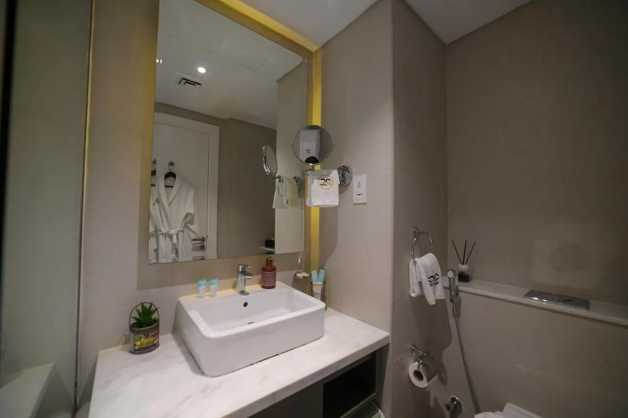 Damac Prive Exquisite Luxurious Studio Apartment By Central Cove Holiday Homes Dubai United Arab Emirates