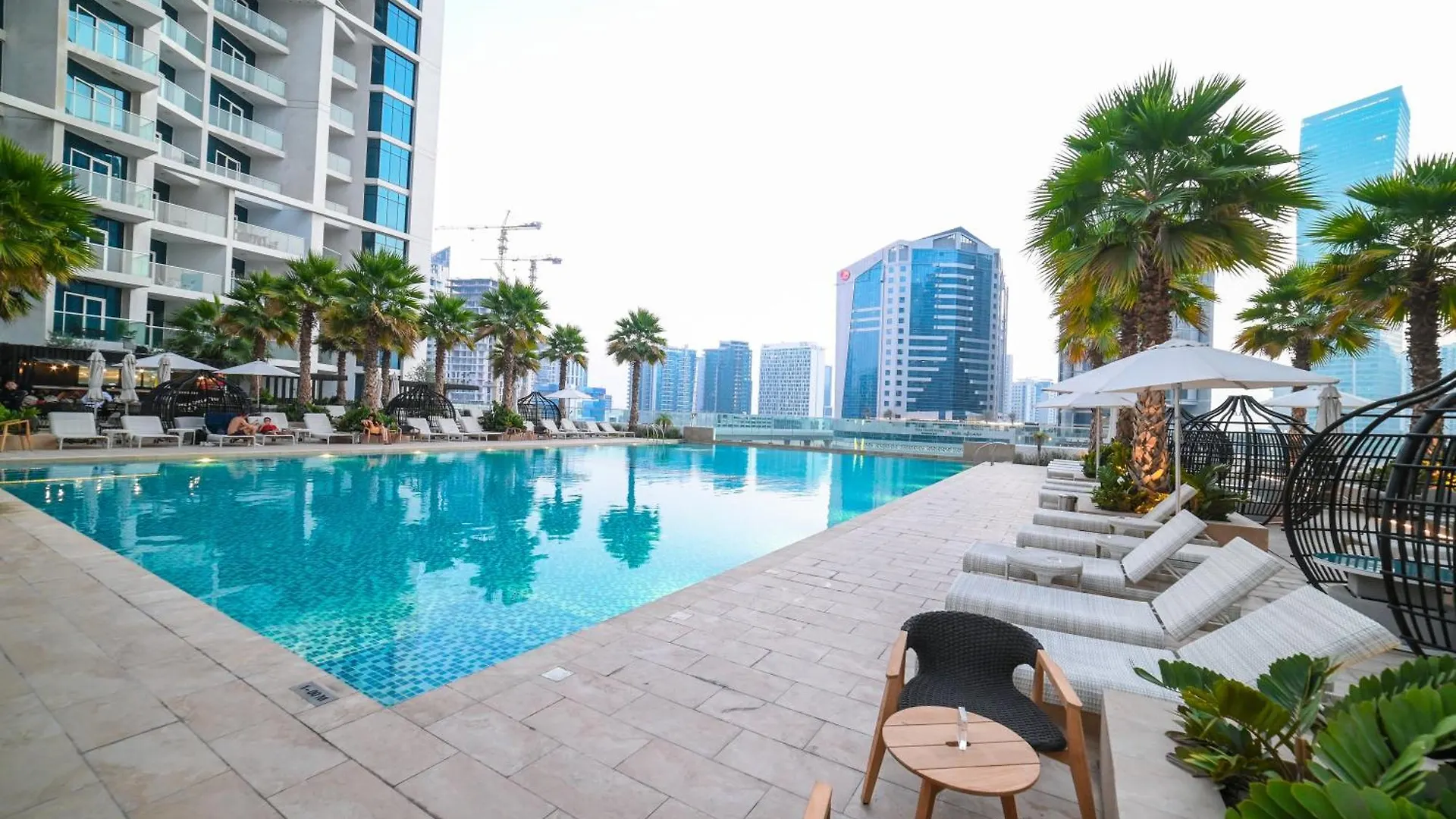 Damac Prive Exquisite Luxurious Studio Apartment By Central Cove Holiday Homes Dubai United Arab Emirates
