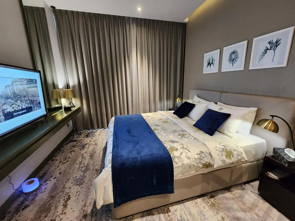 Damac Prive Exquisite Luxurious Studio Apartment By Central Cove Holiday Homes Dubai United Arab Emirates